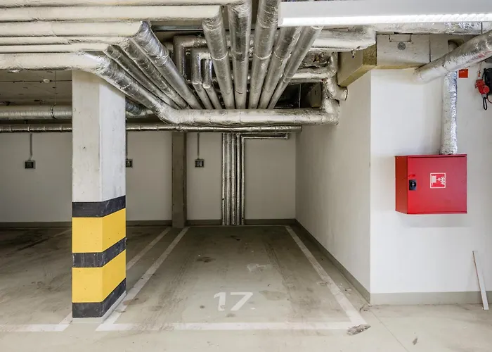 Sleek Premium Apartment With Parking