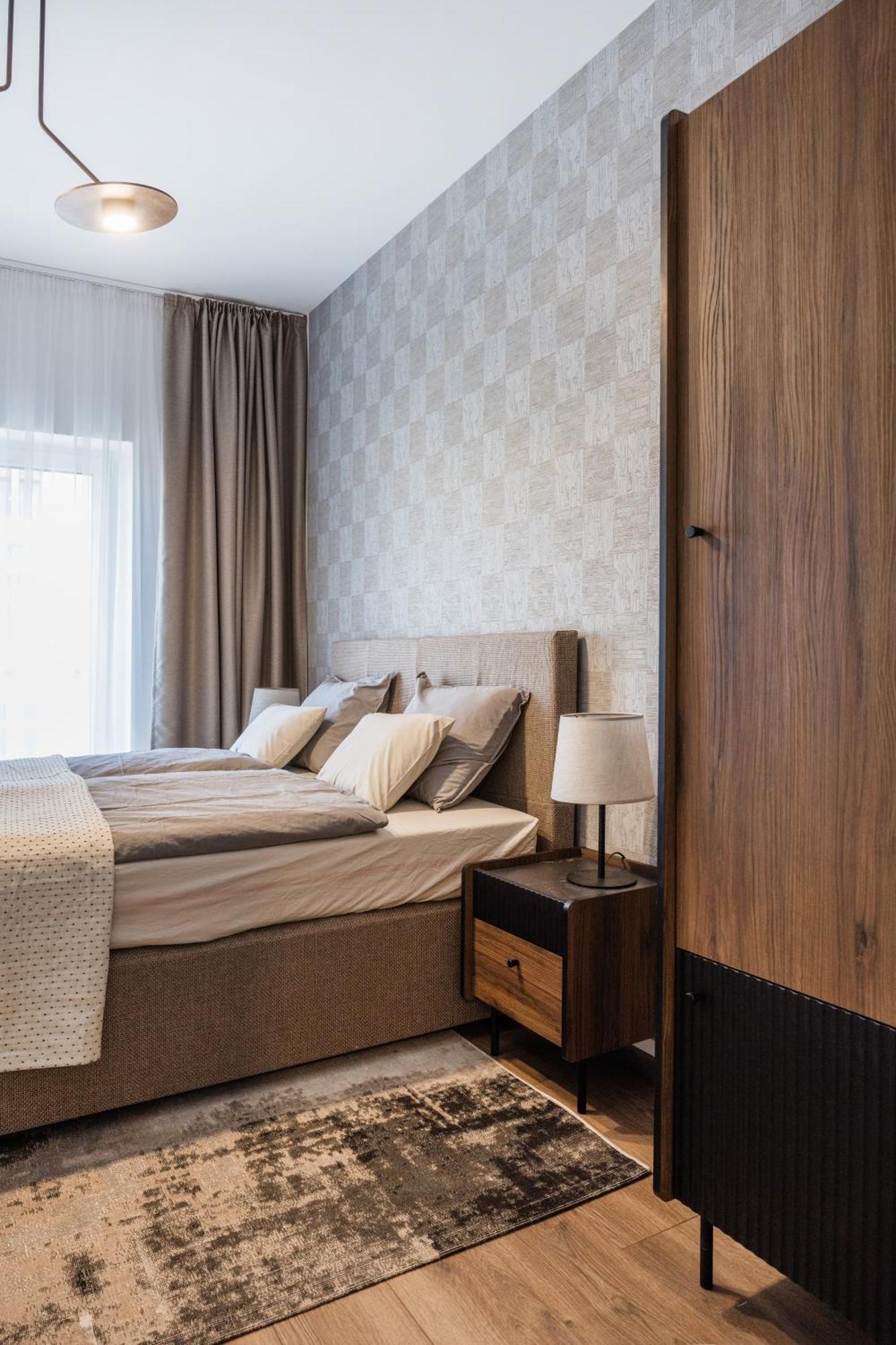 Sleek Premium With Parking Appartement